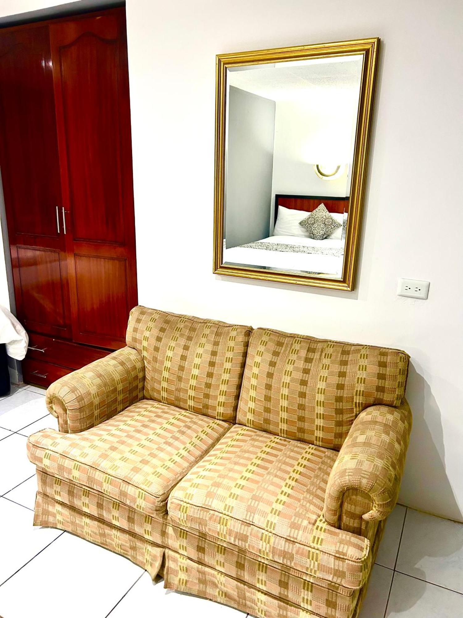 Hostal Quinta San Carlos Ibarra Exterior foto