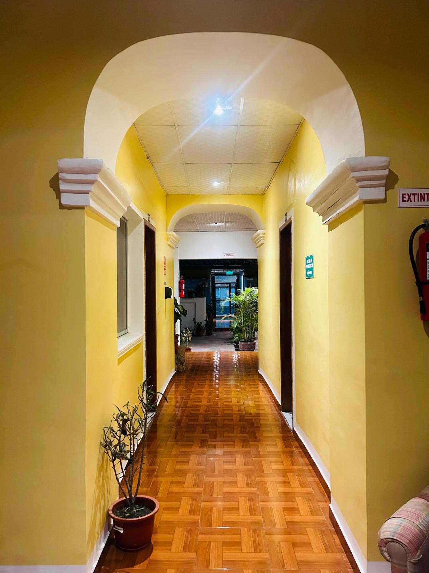 Hostal Quinta San Carlos Ibarra Exterior foto