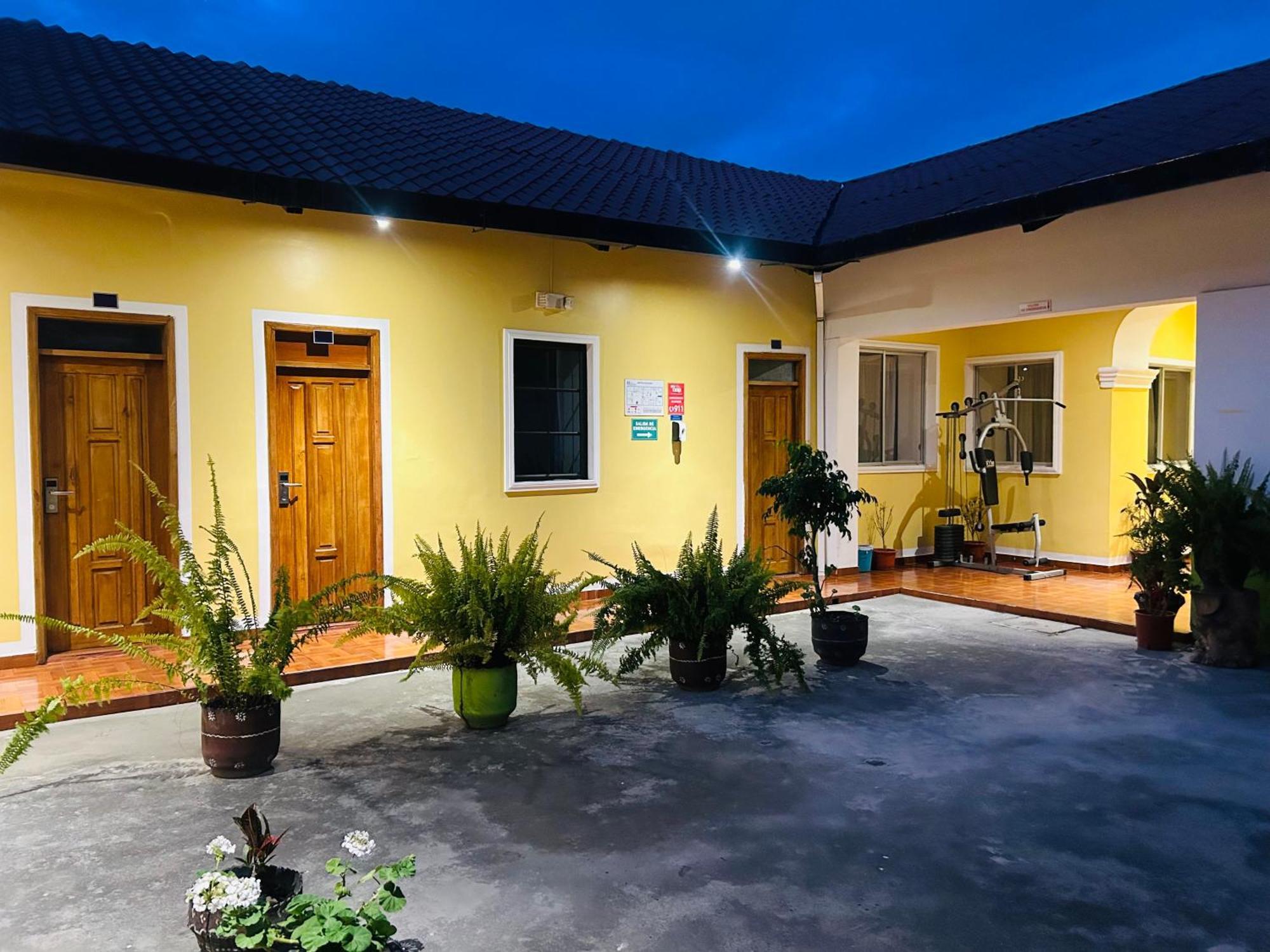 Hostal Quinta San Carlos Ibarra Exterior foto